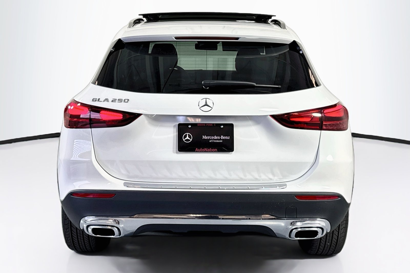 New 2026 Polar White Mercedes-Benz GLA 250 image 6