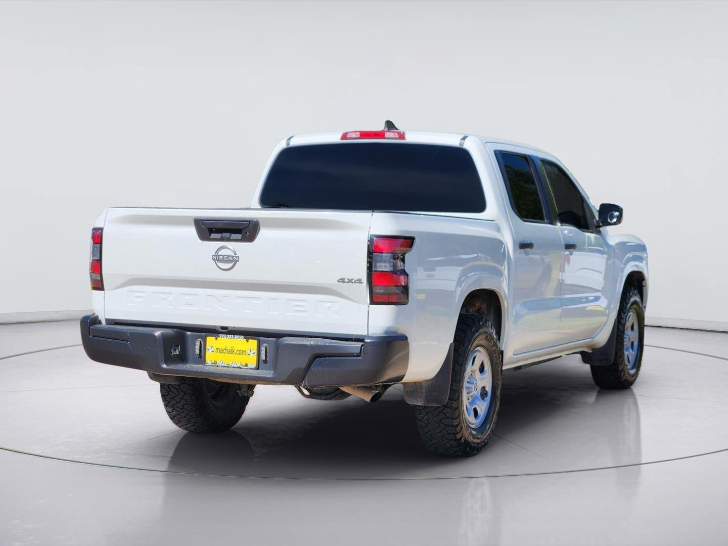 Used 2024 Glacier White Nissan S image 6