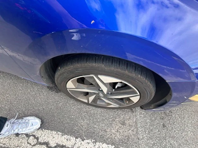 Used 2023 Blue Hyundai SEL image 8