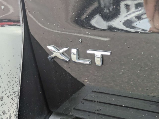 Used 2024 Black Metallic Ford XLT image 15