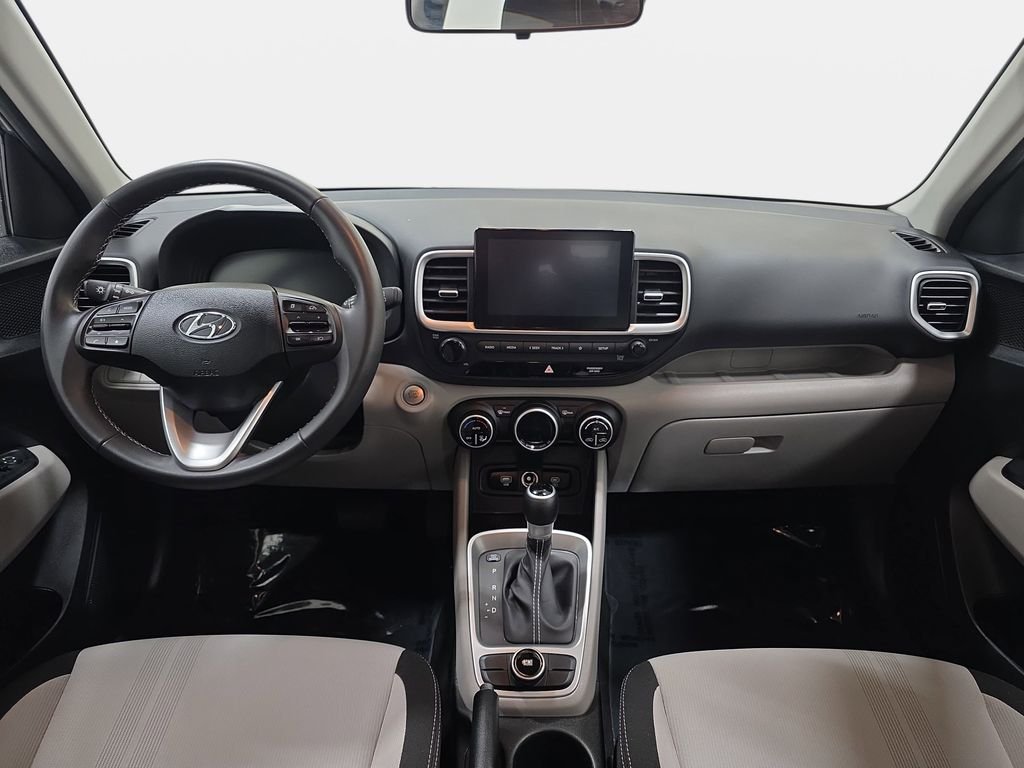 Used 2025 Ecotronic Gray Hyundai SEL image 10