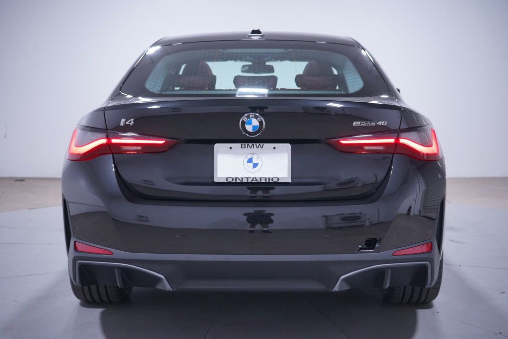 New 2026 Black Sapphire Metallic BMW eDrive40 image 5