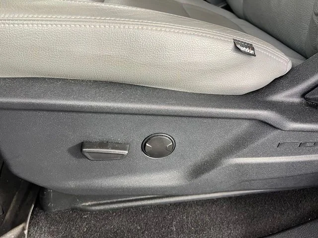 Used 2023 Gray Ford XLT image 19