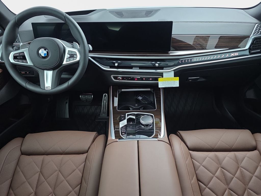 New 2026 Alpine White BMW xDrive40i image 10