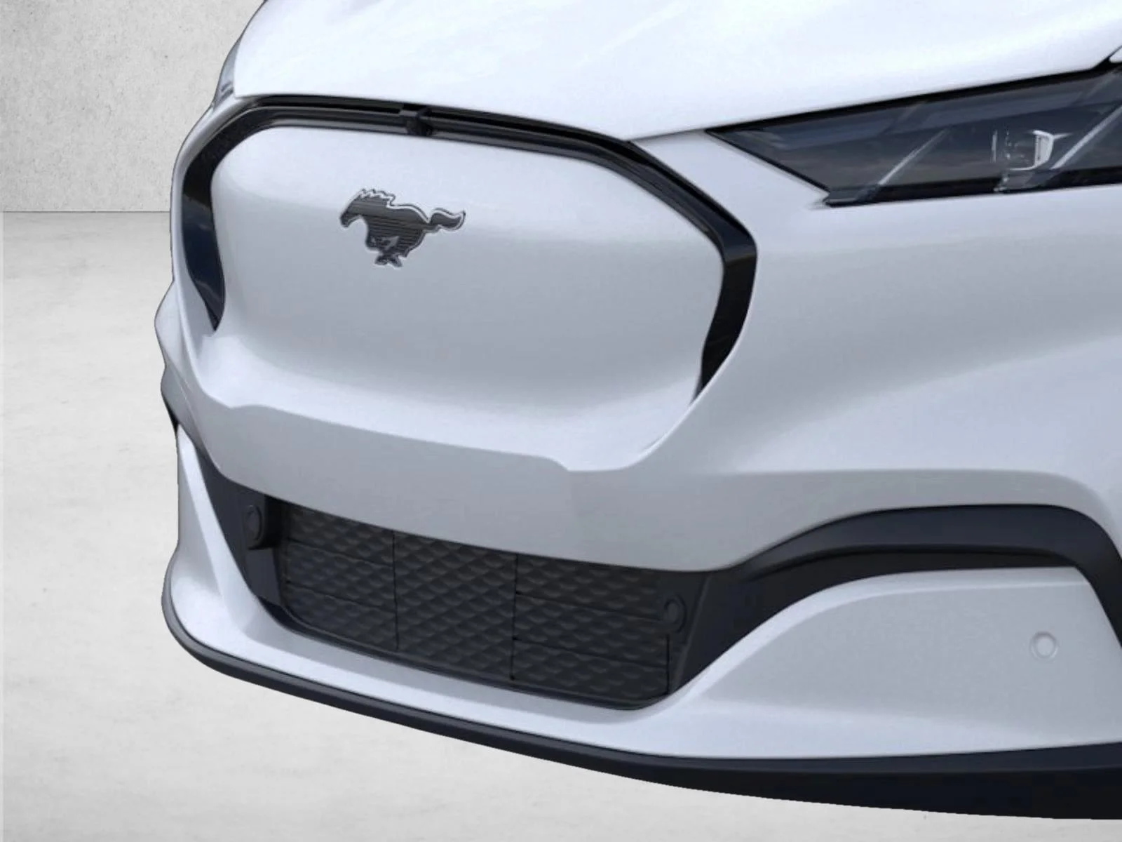 New 2026 Star White Metallic Tri-coat Ford Premium image 17