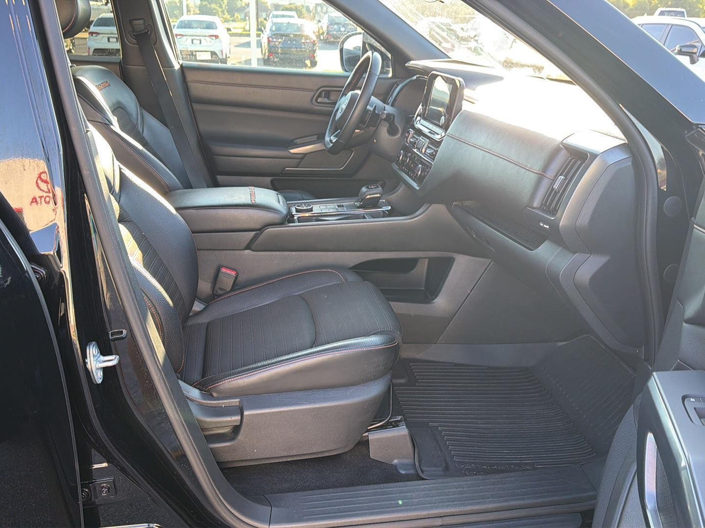 Used 2023 Super Black Nissan Rock Creek image 14