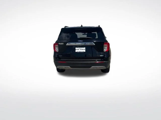 Used 2020 Black Ford XLT image 4