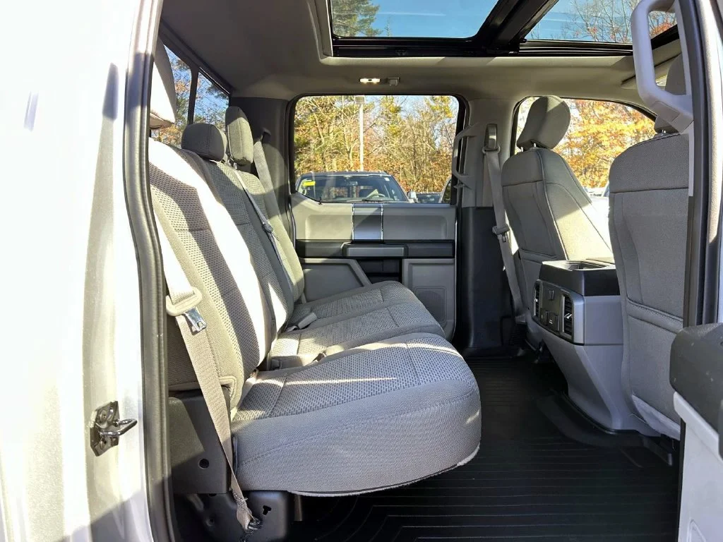 Used 2018 Ingot Silver Ford XLT image 15