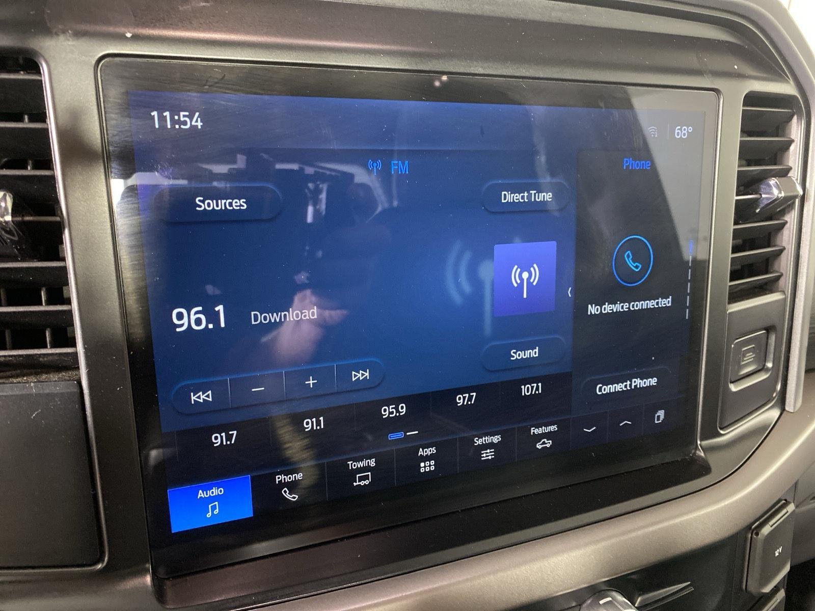 Used 2025 Atlas Blue Ford XLT image 17