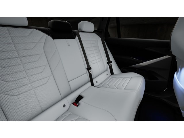 New 2027 Alpine White BMW  image 12