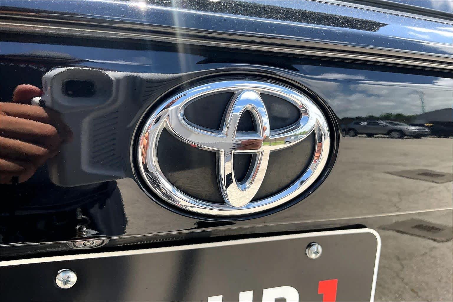 Used 2024 Midnight Black Metallic Toyota XLE image 30