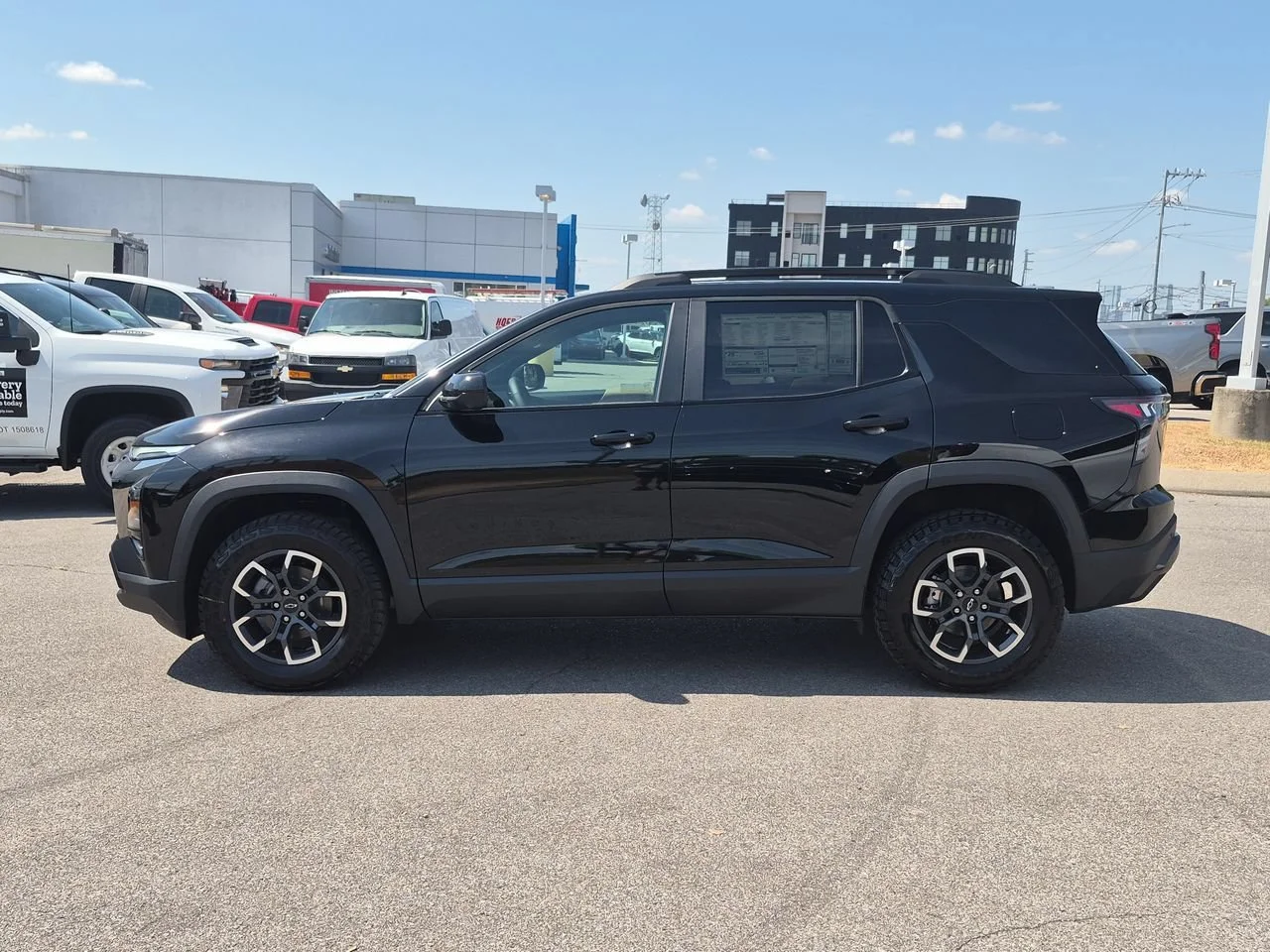 New 2027 Mosaic Black Metallic Chevrolet ACTIV image 5