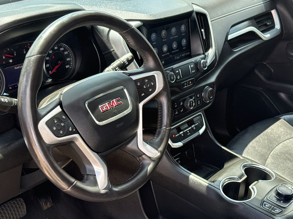 Used 2022 White GMC SLT image 17