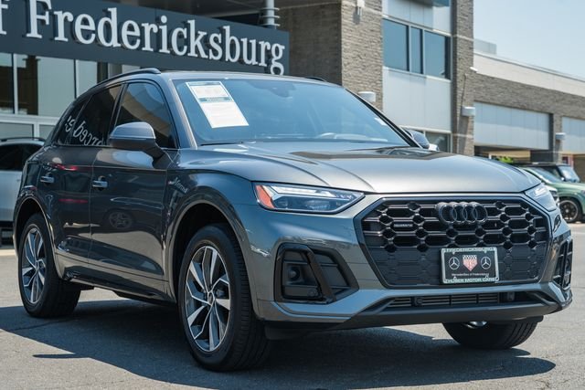 2024 Audi Q5 45 Premium's photo