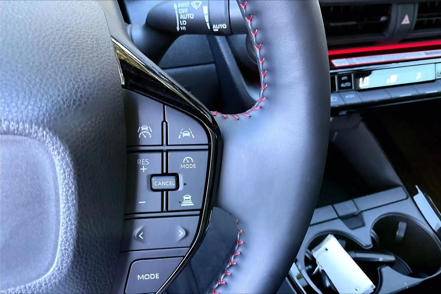 2026 Toyota Prius Plug-in Hybrid XSE - Photo 23