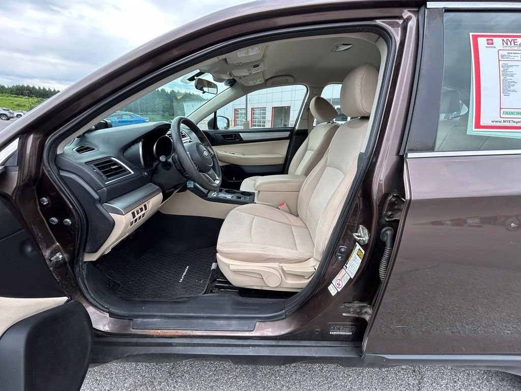 Used 2019 Brown Subaru 2.5i image 16