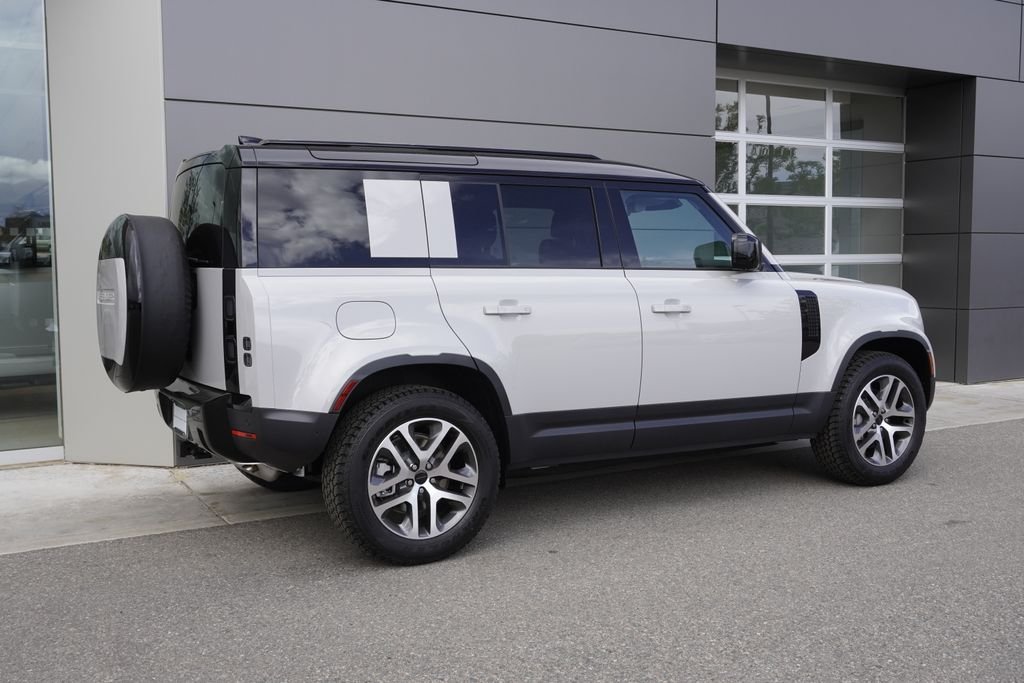 New 2026 Borasco Grey Land Rover S image 4