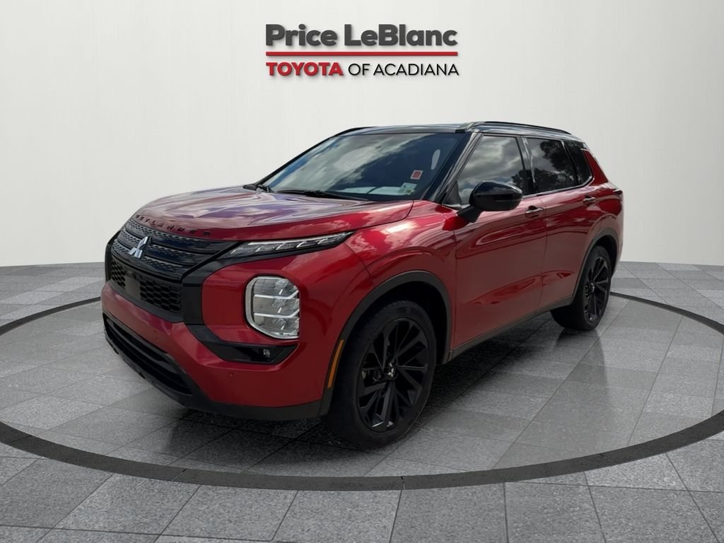 2024 Mitsubishi Outlander SEL photo 3