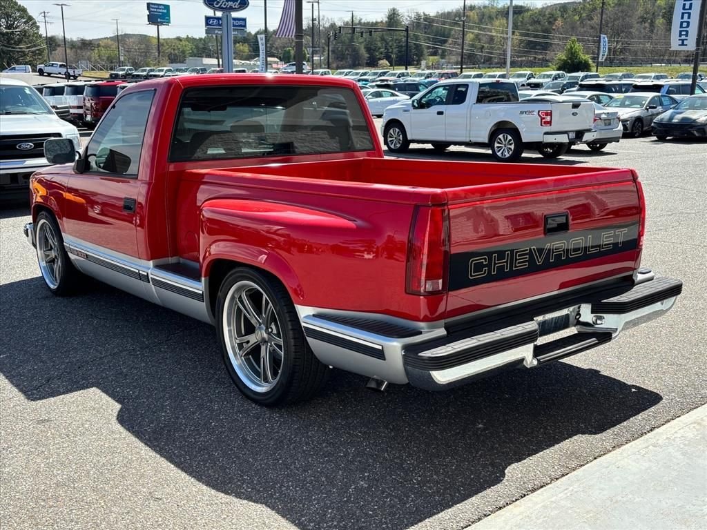 Used 1993 Red Chevrolet Base image 26