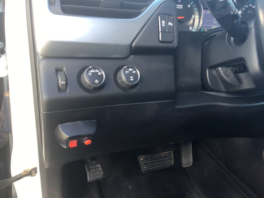 Used 2015 SUMMIT WHITE Chevrolet LS image 15