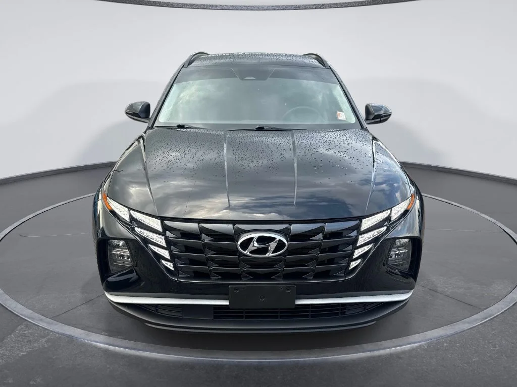 Used 2022 Black Hyundai SEL image 2