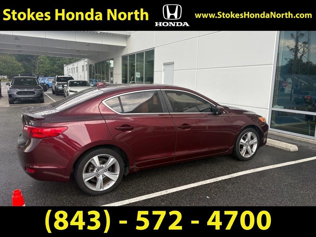 Used 2013  Acura 2.0L image 2