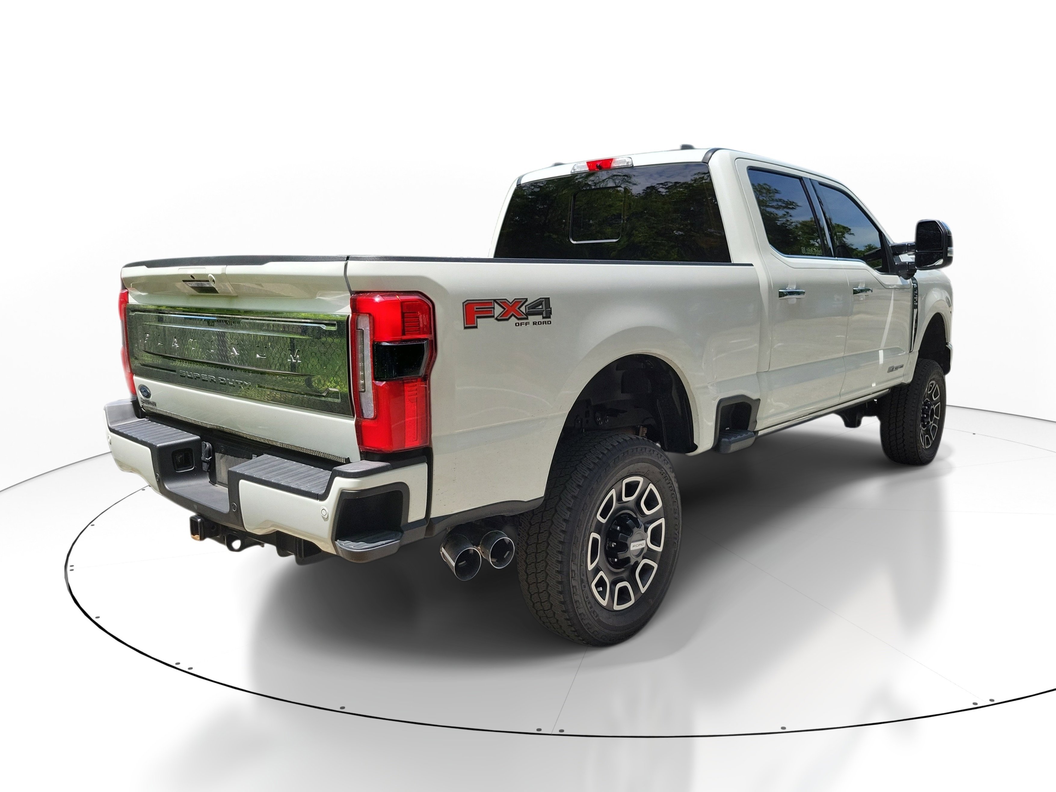 Used 2024 White Metallic Ford Platinum image 4