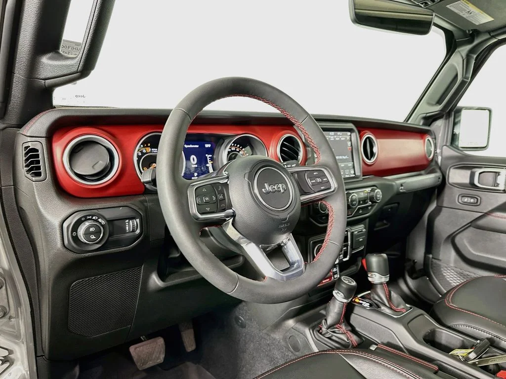Used 2023 Sting-Gray Clearcoat Jeep Rubicon image 10
