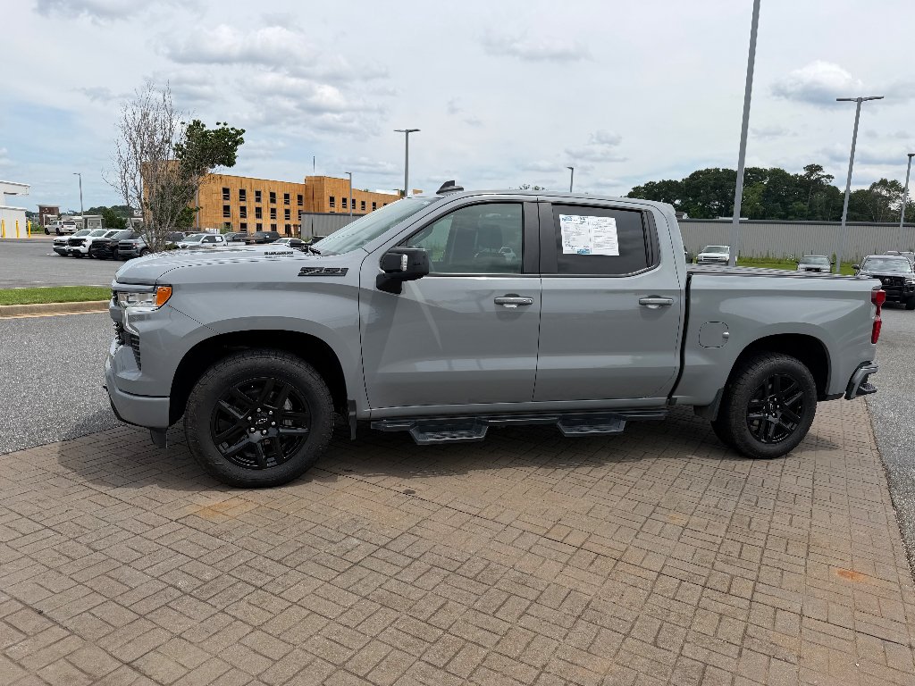 Used 2024 Slate Gray Metallic Chevrolet RST image 4