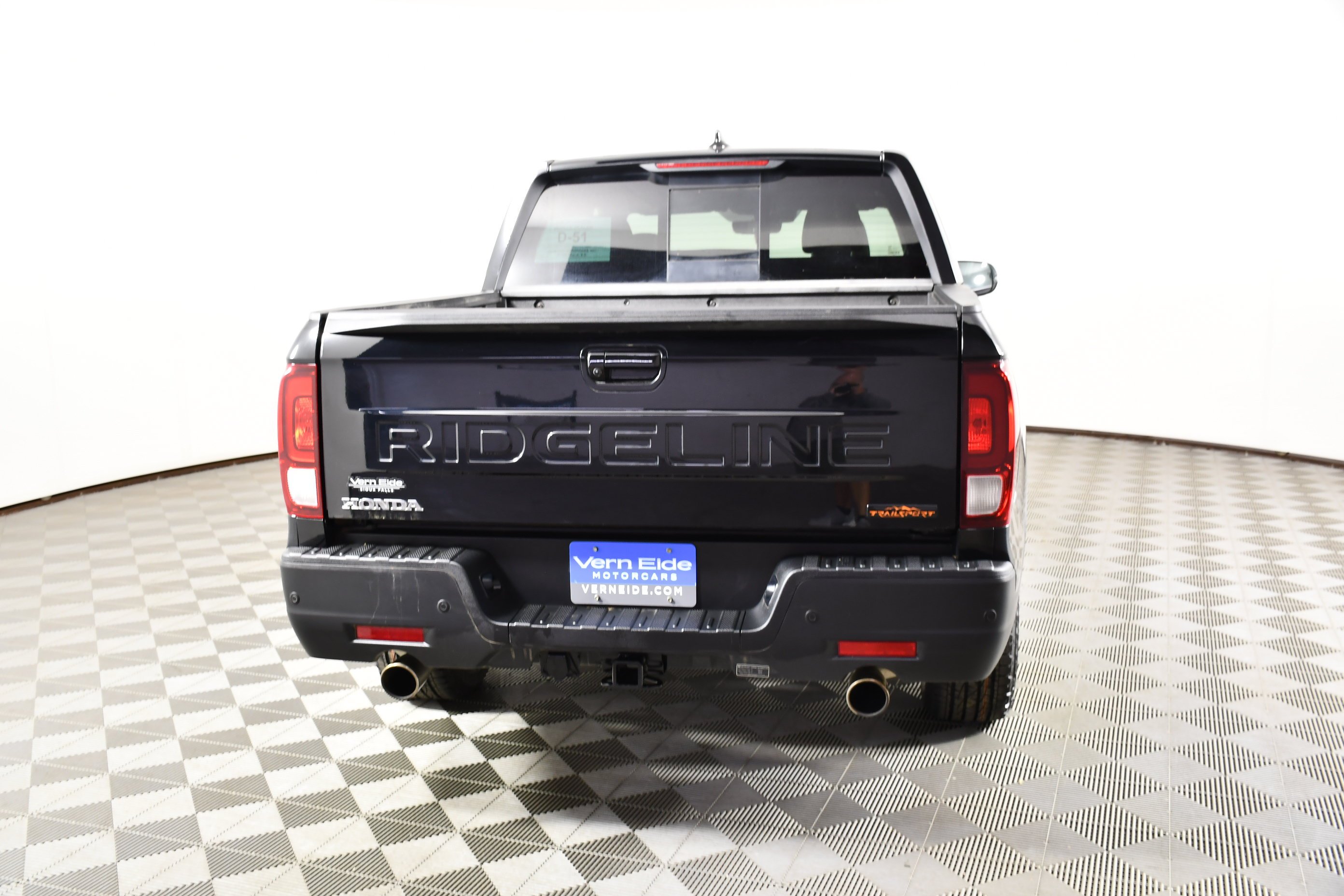 Certified Used 2024 Crystal Black Pearl Honda TrailSport image 7