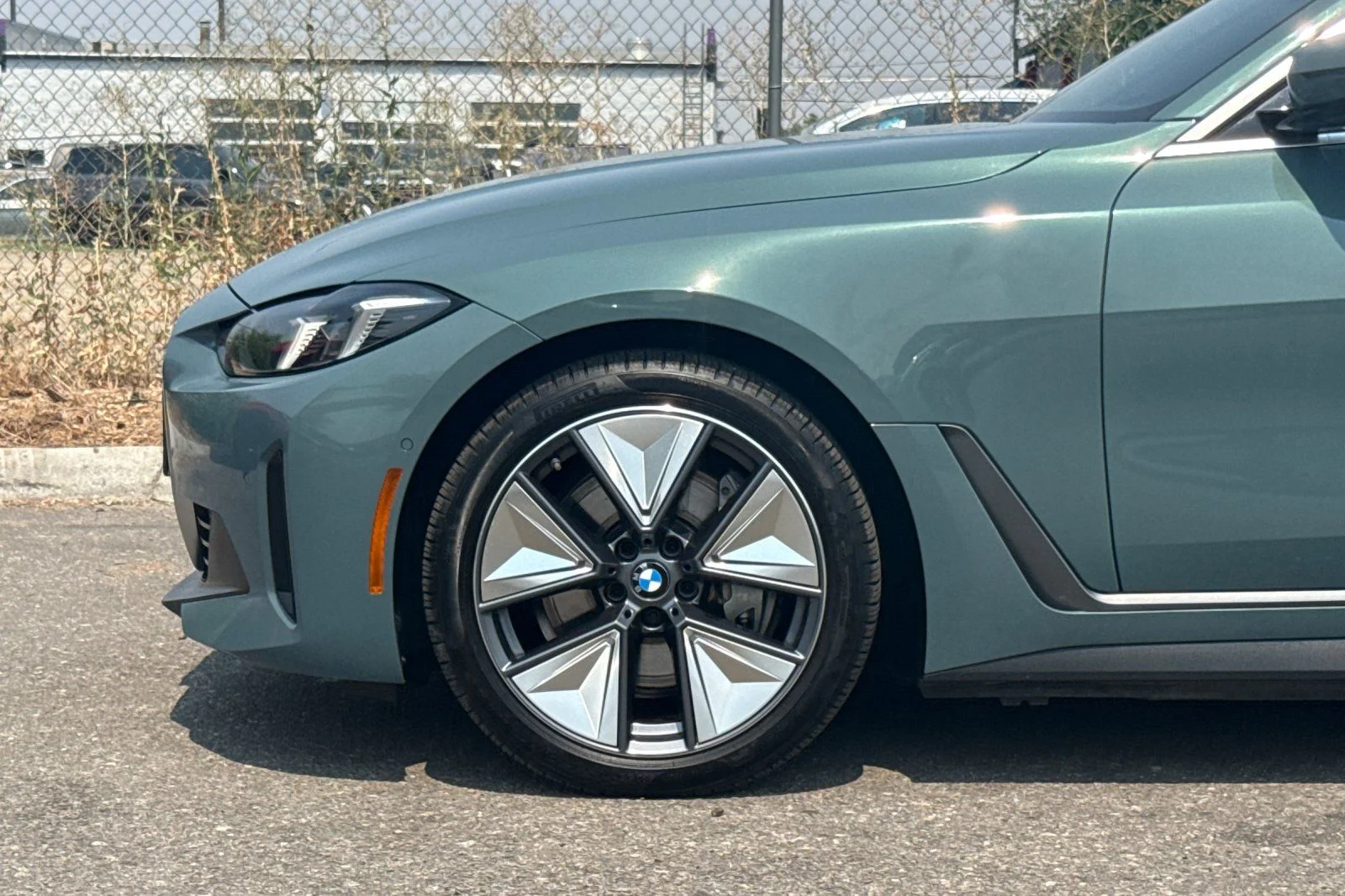Used 2025 Green BMW xDrive40 image 25
