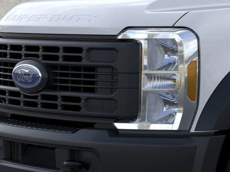 New 2026 Oxford White Ford XL image 17