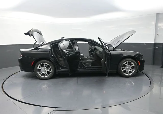 Used 2016 Black Dodge SXT image 35
