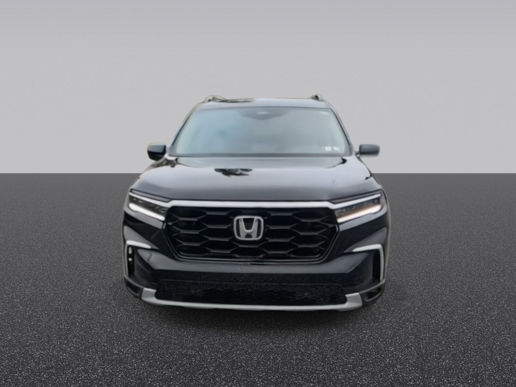 Used 2024 Black Honda Touring image 3