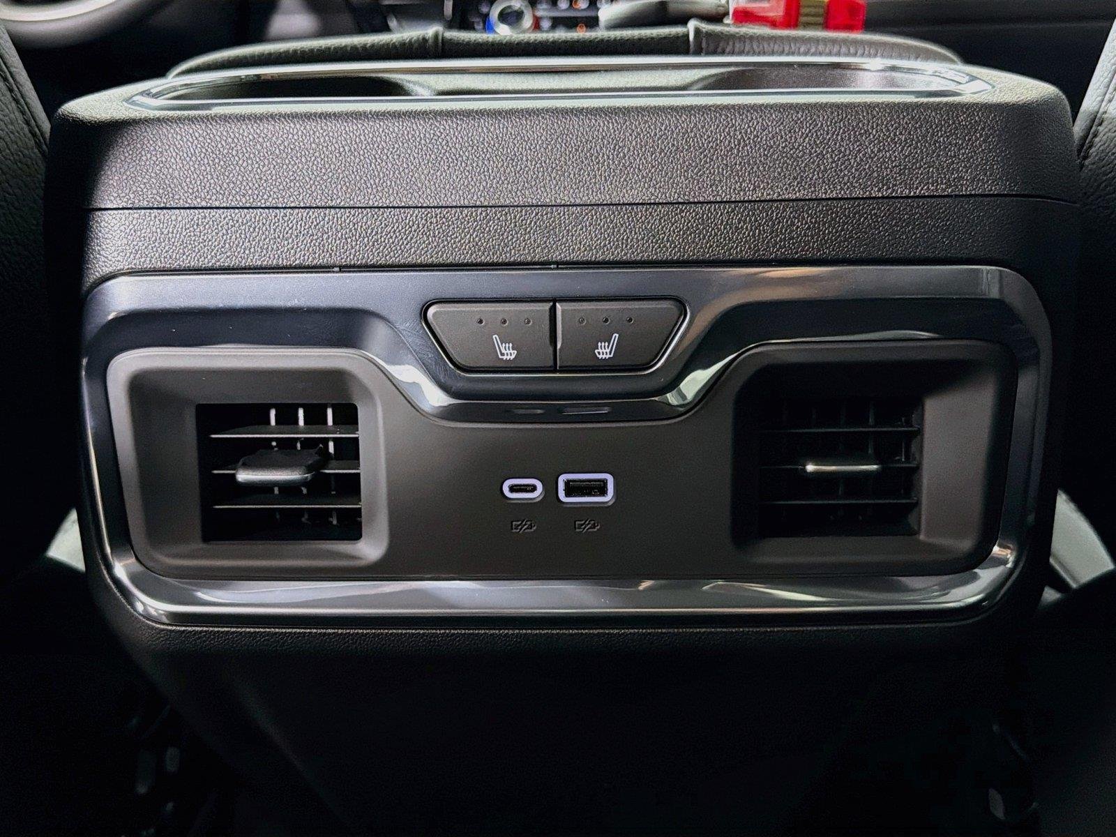2026 GMC Sierra 2500HD Denali - Photo 29