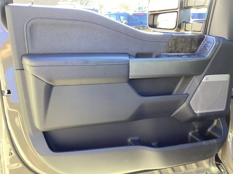 New 2027 Gray Ford Lariat image 28