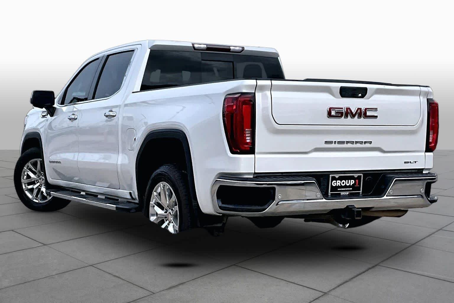 Used 2020 White Frost Tricoat GMC SLT image 12
