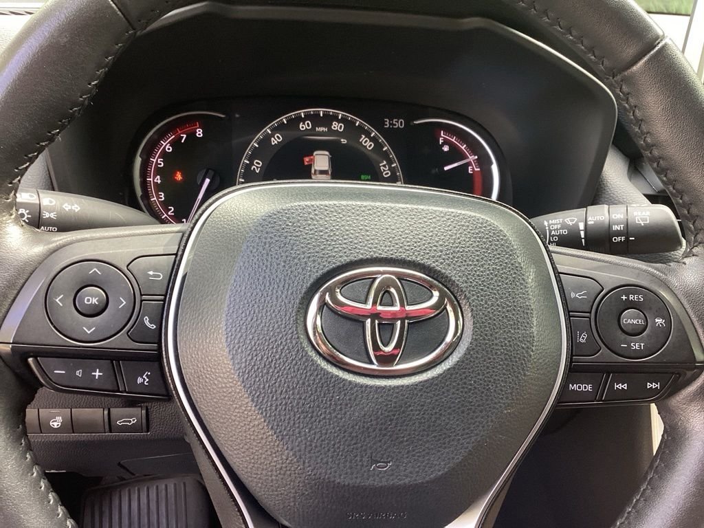 Used 2024 White Toyota XLE image 19