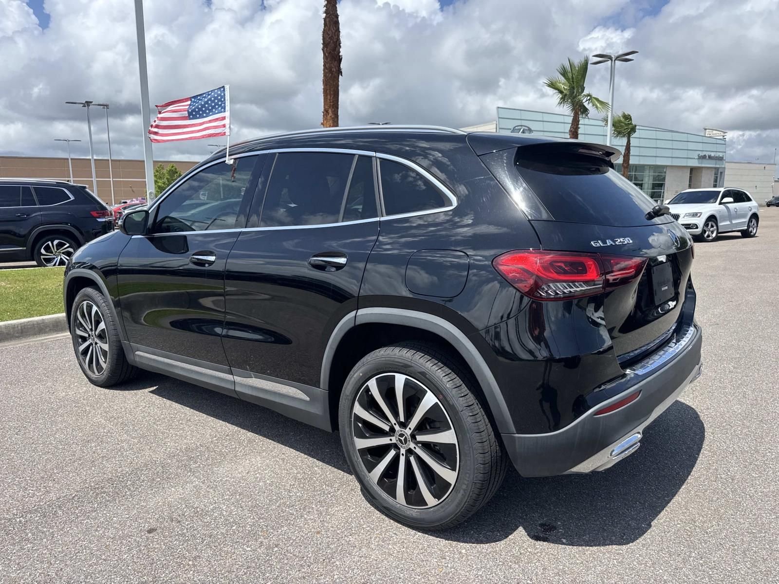 Used 2022 Black Mercedes-Benz GLA 250 image 8