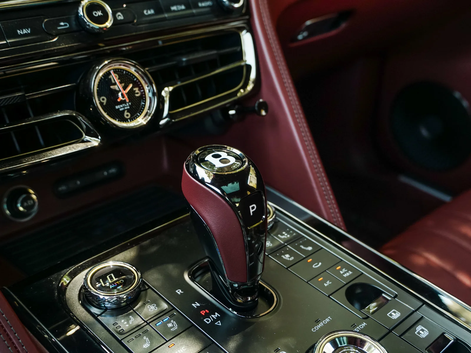 2025 Bentley Flying Spur - Photo 14