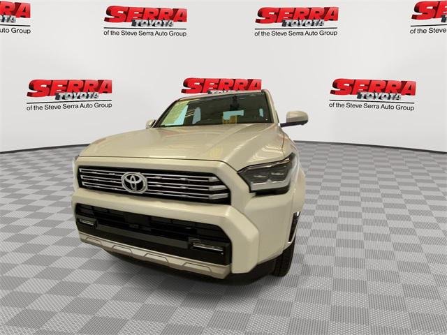 Certified Used 2025 WIND CHILL PEARL Toyota  image 4