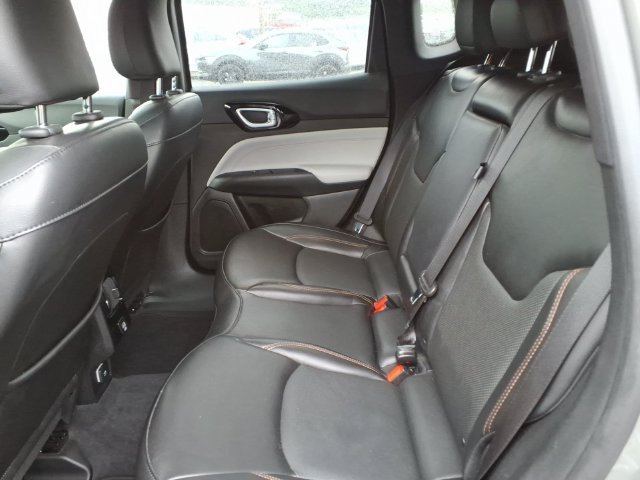 Used 2023 Gray Jeep Limited image 13