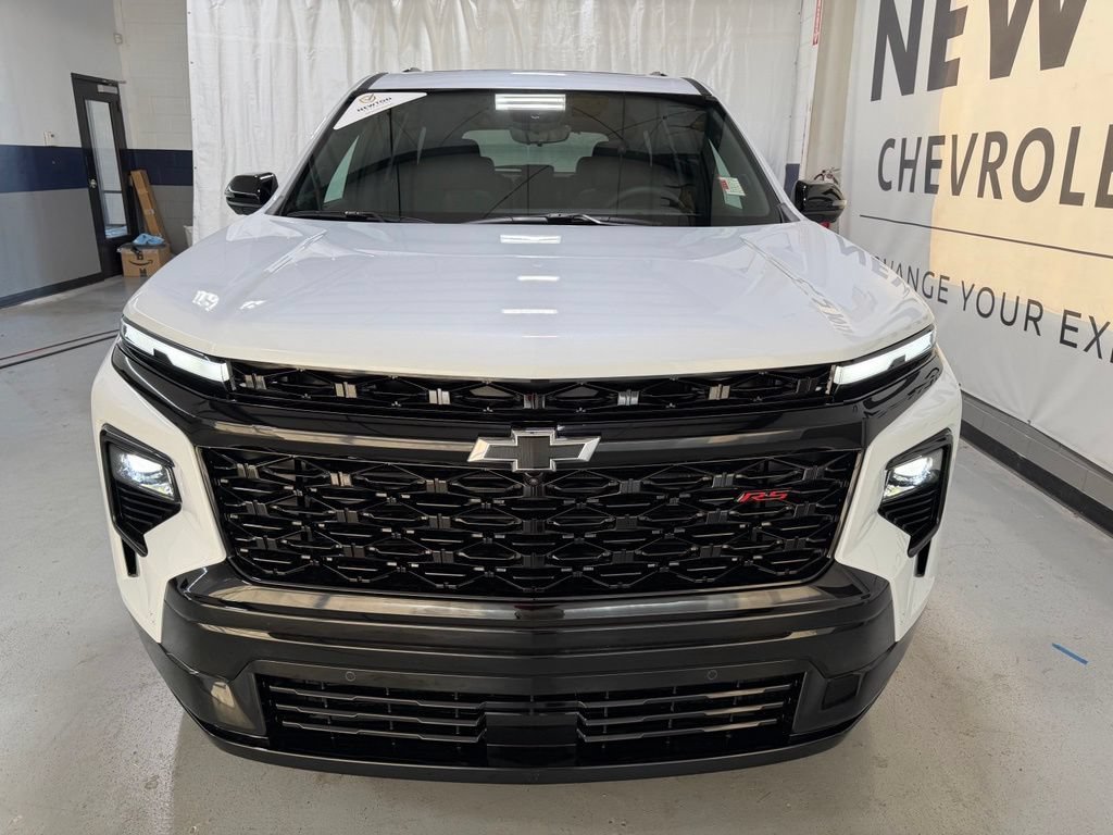 New 2026 Polar White Tricoat Chevrolet RS image 40