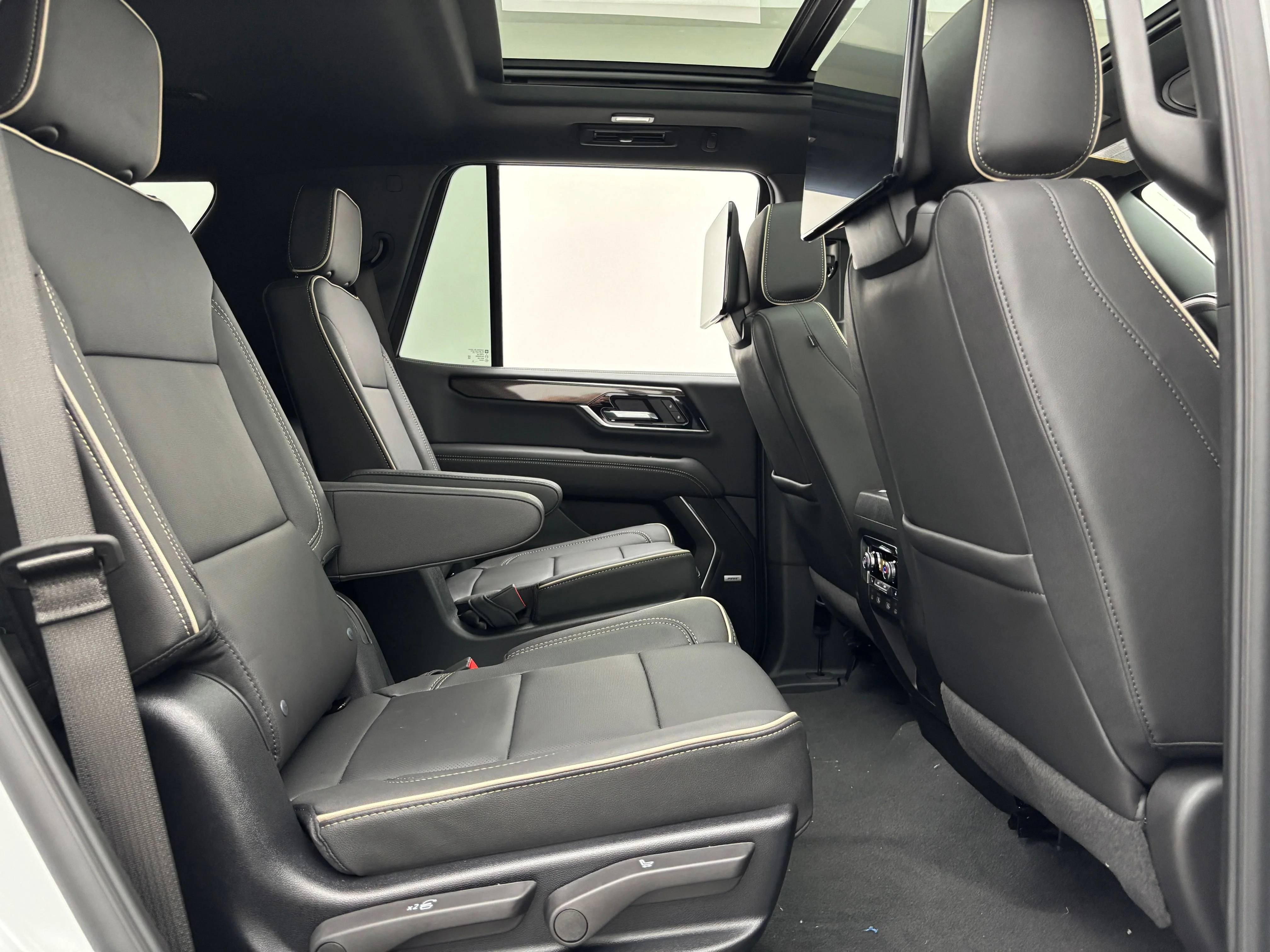 2026 GMC Yukon Elevation - Photo 42