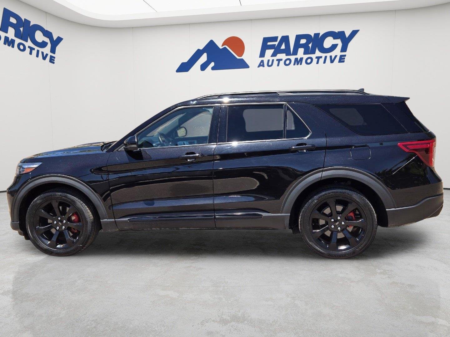Used 2023 Agate Black Ford ST image 7