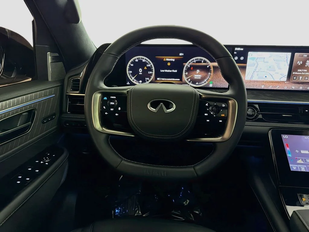 Used 2025 Black INFINITI AUTOGRAPH image 24