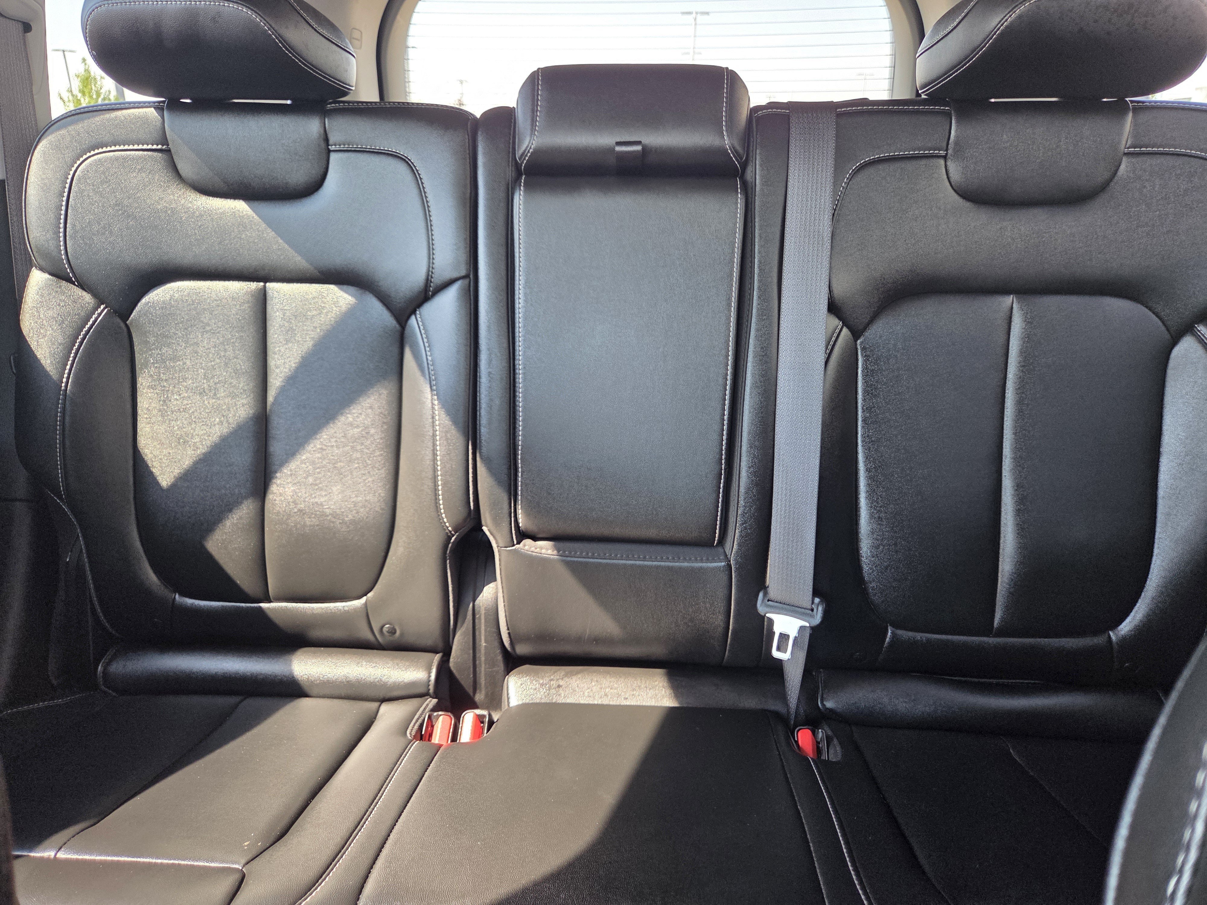 Used 2024 Diamond Black Jeep  image 13