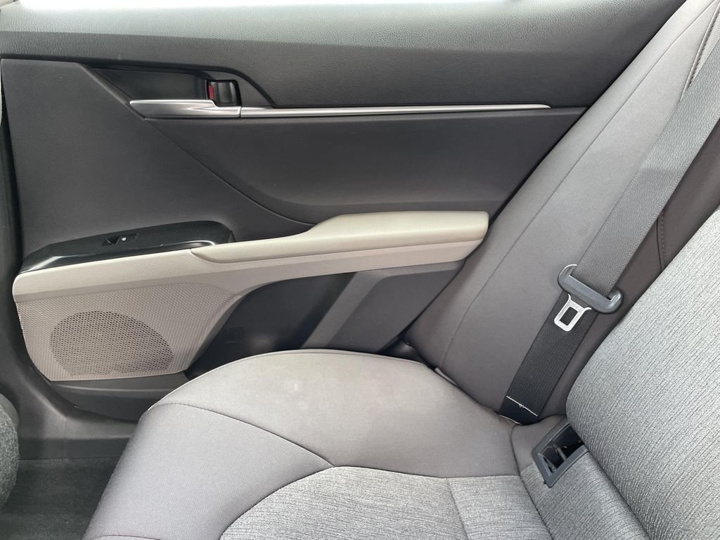 Used 2018 Gray Toyota LE image 15