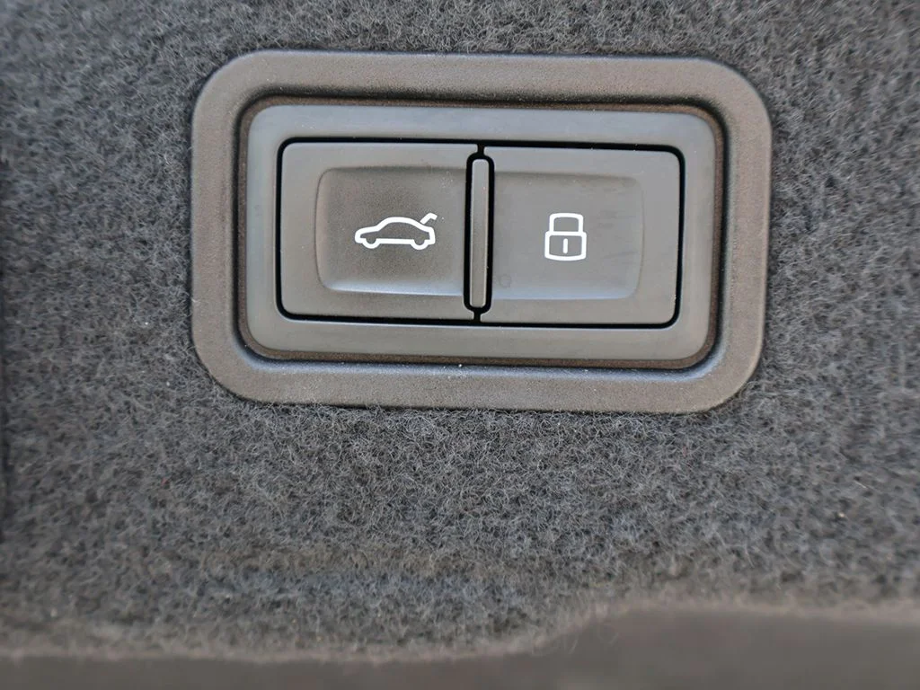Used 2020 Gray Audi 4.0T image 27