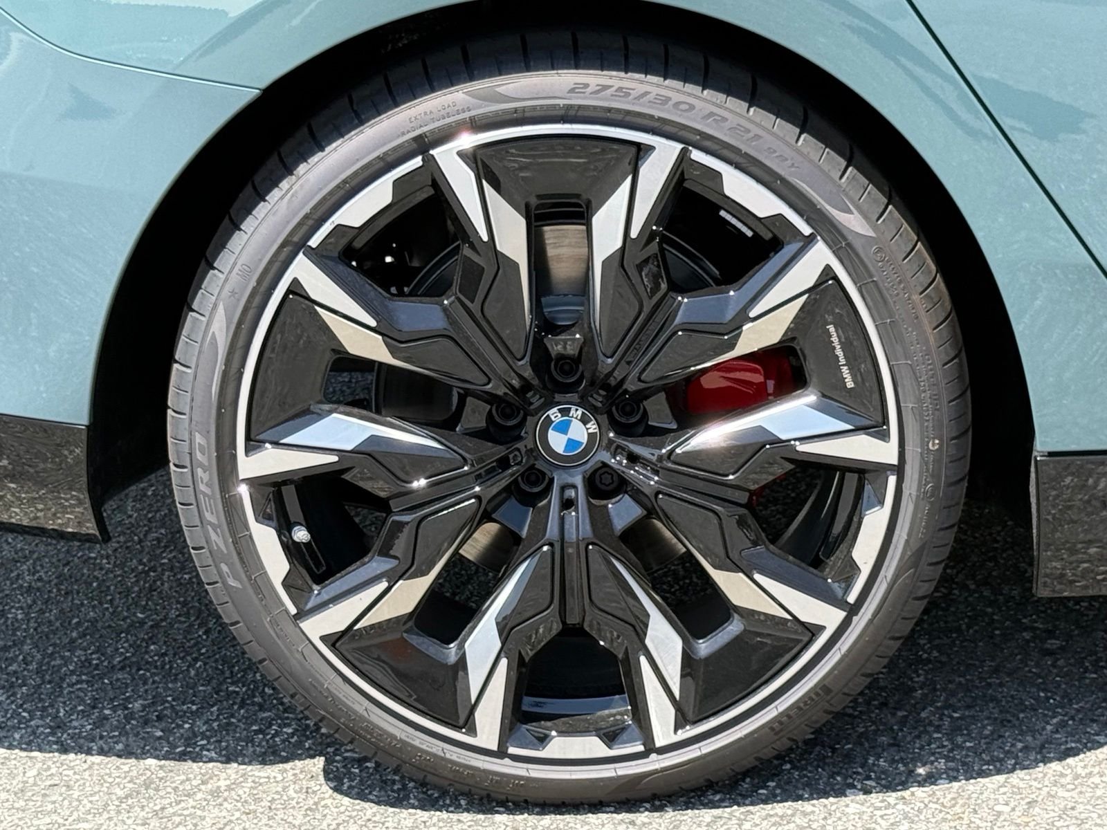 New 2027 Cape York Green Metallic BMW 530i image 17